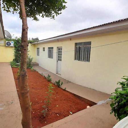 Hospedagensjaguariaiva Apartment Luaran gambar