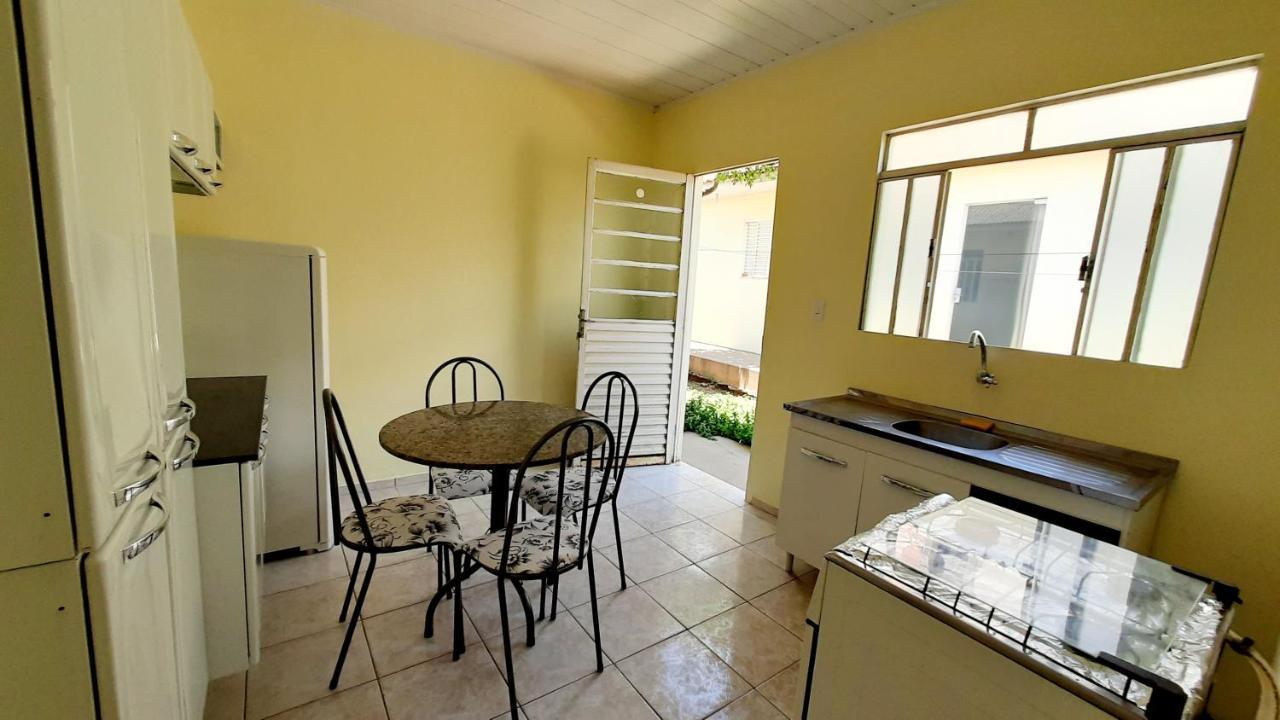 Hospedagensjaguariaiva Apartment Luaran gambar