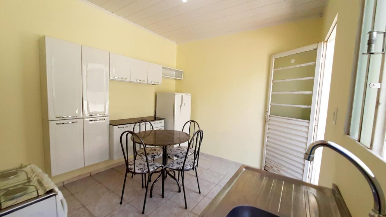 Hospedagensjaguariaiva Apartment Luaran gambar